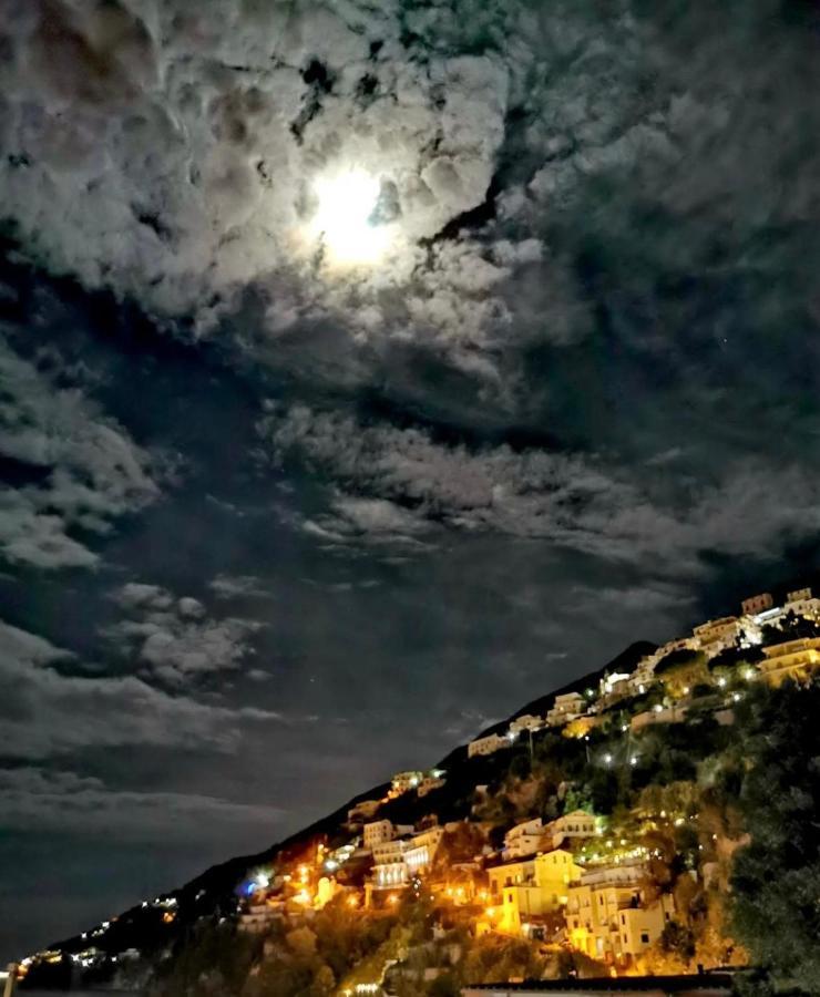 Aretusa Resort Amalfi Coast Vietri Exteriör bild