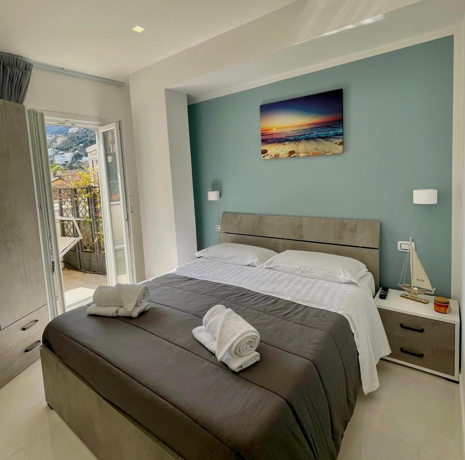 Aretusa Resort Amalfi Coast Vietri Exteriör bild