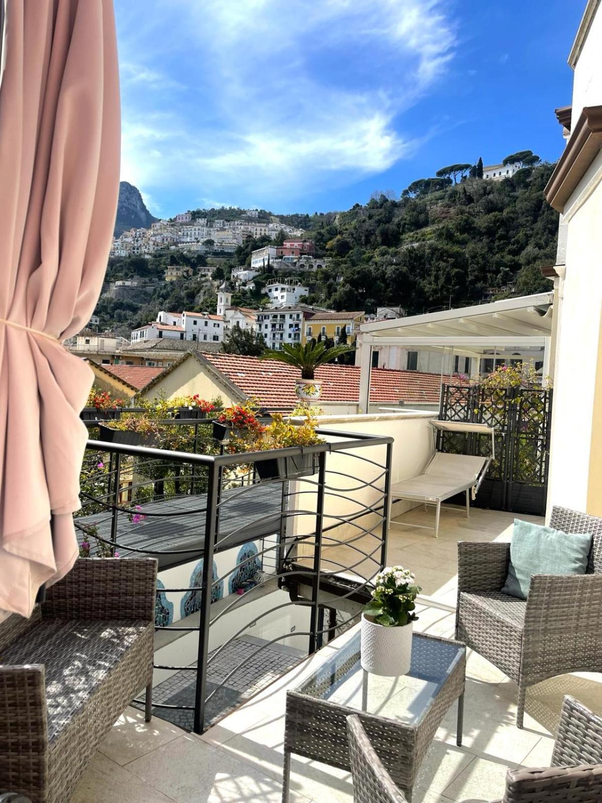 Aretusa Resort Amalfi Coast Vietri Exteriör bild