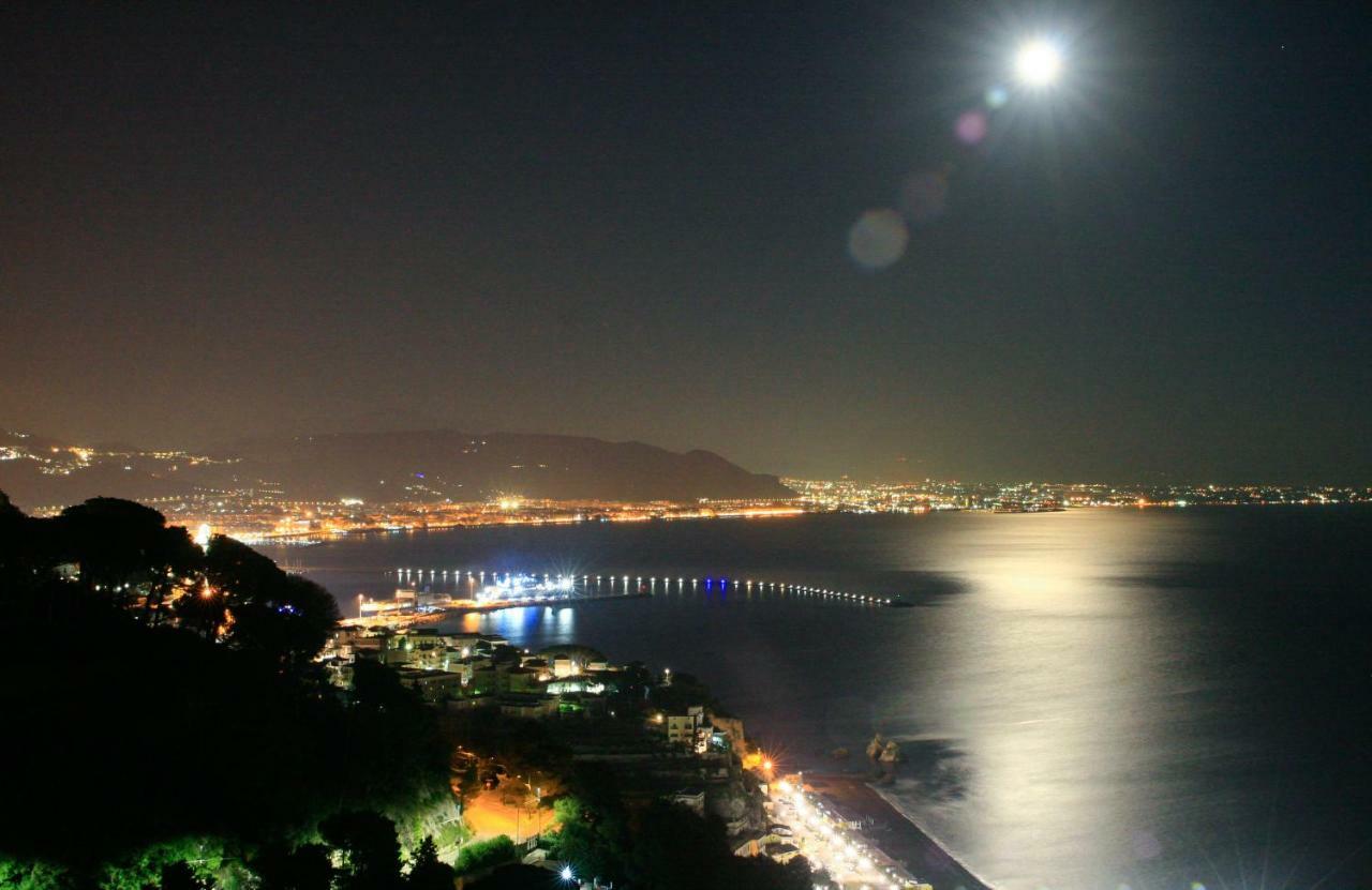 Aretusa Resort Amalfi Coast Vietri Exteriör bild